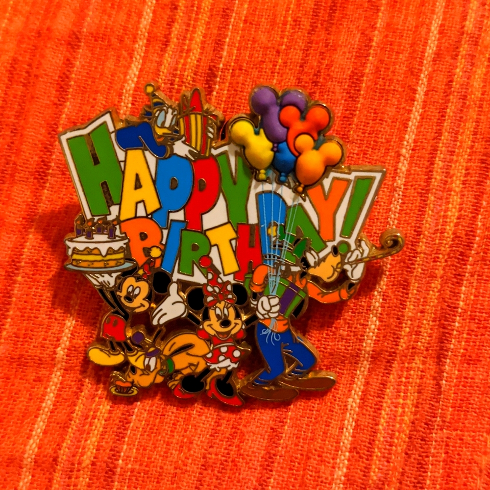 Disneyland "Happy Birthday" pin